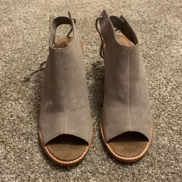 Toms Shoes - Womens Tom’s Wedge